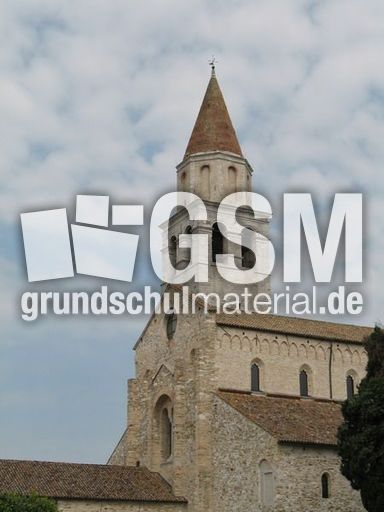 Italien Venetien Aquileia Basilica S. Maria 003.JPG